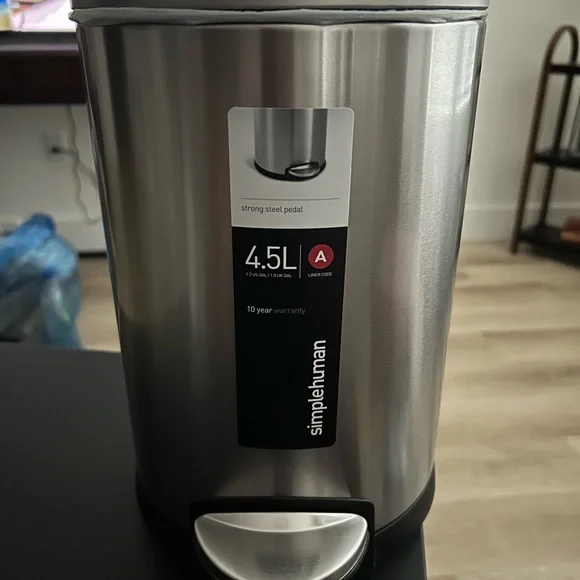 Simplehuman Silver Steel Pedal Bin - 4.5L - Picture 1 of 6
